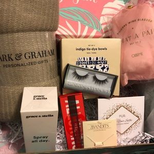 Set of 8 Items from FabFitFun/ Allure Box